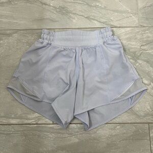 Women's Lululemon hottyhot Light Gray Shorts
